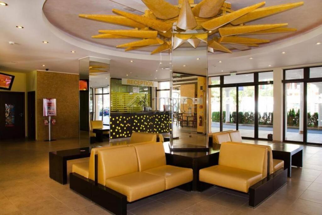 阳光海滩Royal Sun, 6 People, 600 M From The Sea公寓 外观 照片